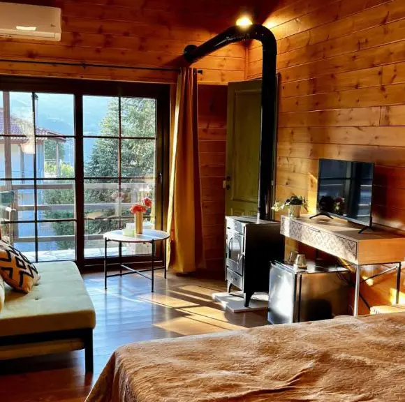 ANDRIANA Mountain Home